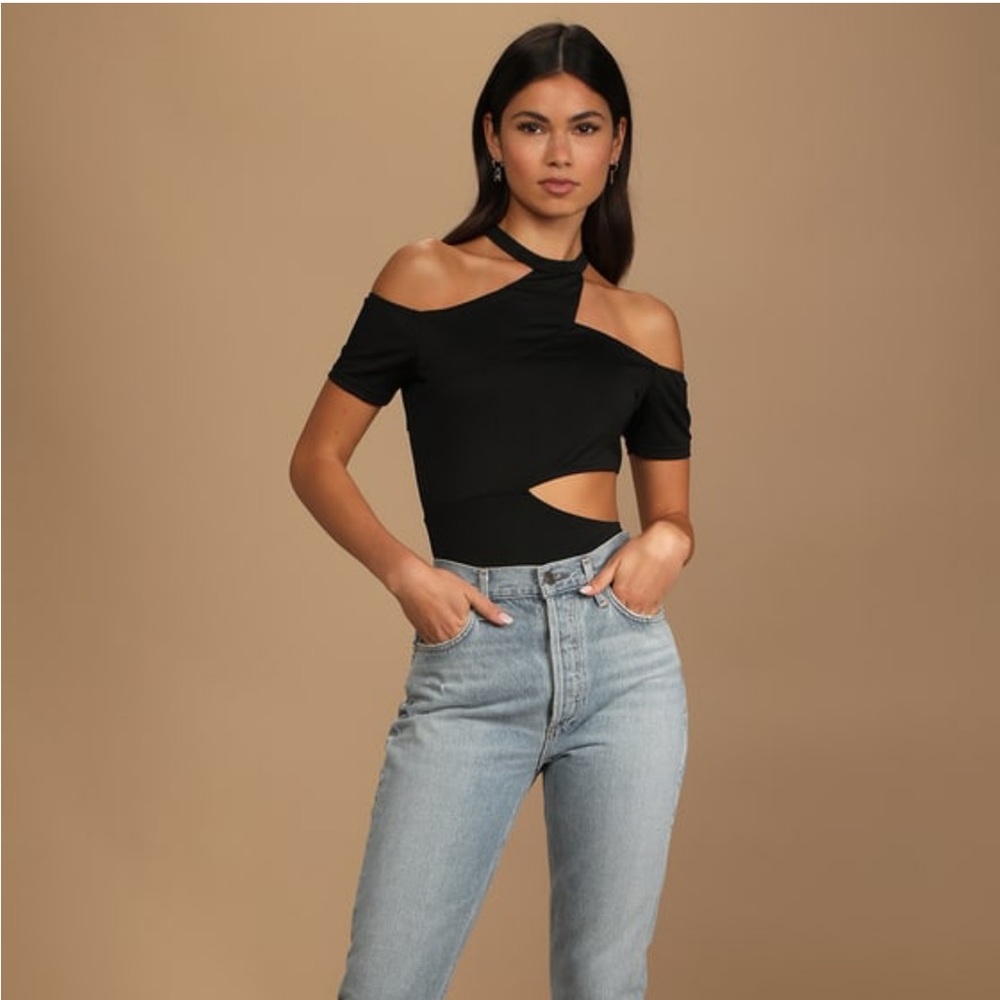 NWT Lulu’s black cutout bodysuit